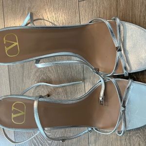 NEVER WORN Valentino Silver Heels